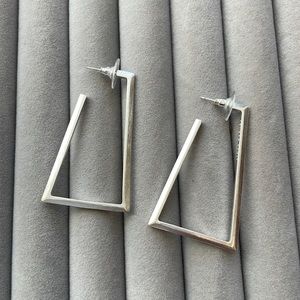 Kendra Scott Silver earrings